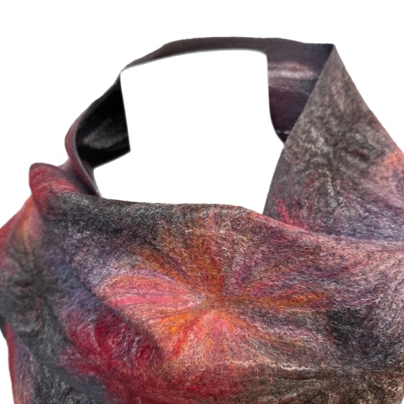 Elena Pozdeeva Hand Felted Scarf – Muskoka-Made Wool Art – New With Tags – 9"x72 - Picture 4 of 9